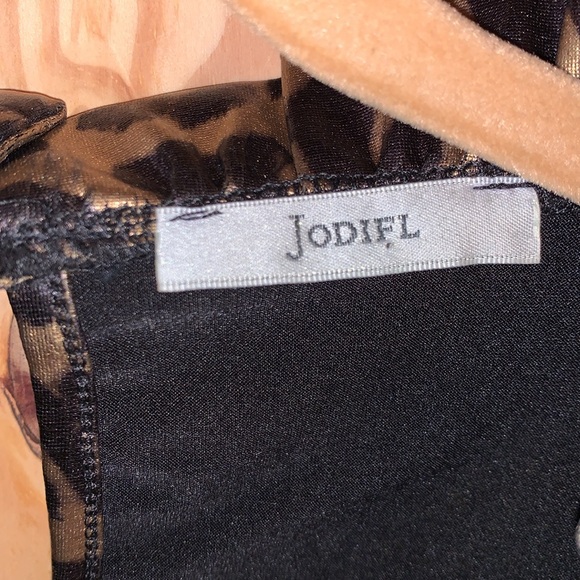 Jodifl Faux Leather Animal Print Top Size Large - Picture 2 of 4